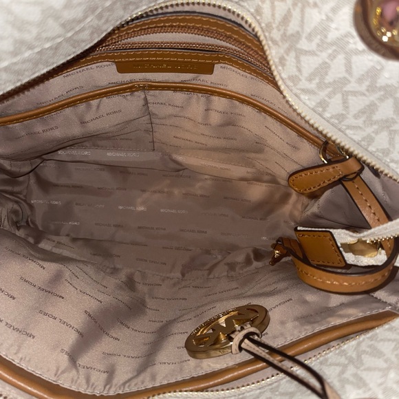 Michael Kors Raven North bag + matching card case + matching wallet - Picture 6 of 6